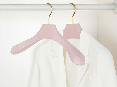 Soft Fabric Surface Pink Wooden Coat Hanger for Store